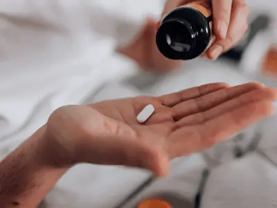 Oxycodone pour Douleur Sévère Comprendre les Doses et les Risques Associés